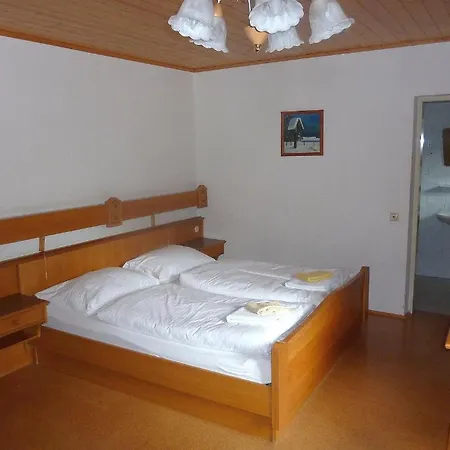 Appartement-Pension Familie Gewessler Bad Mitterndorf Room photo
